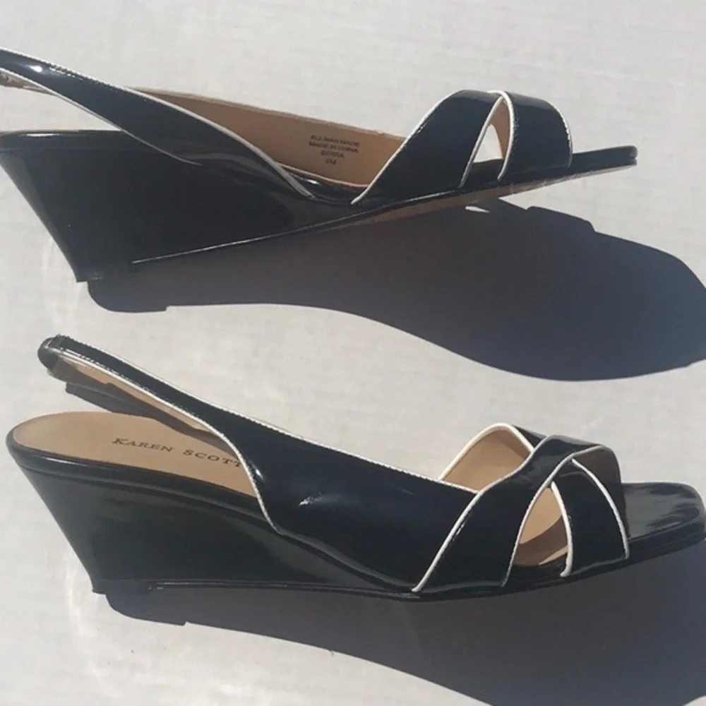3/$25🍾🍾Karen‎ Scott Black Serra Patent Open Toe Wedges